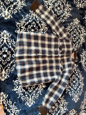 Field & Stream Blue and Brown Plaid Sherpa-Lined Shirt